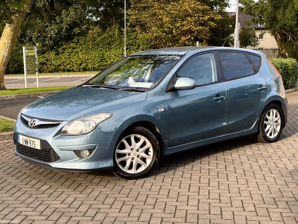 Hyundai i30 Hatchback, Diesel, 2011, Blue