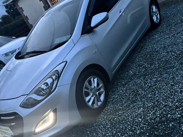 Hyundai i30 Hatchback, Diesel, 2015, Silver