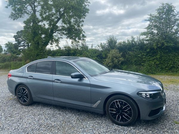 BMW 5-Series Saloon, Petrol Plug-in Hybrid, 2018, Blue
