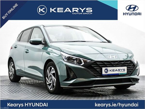 Hyundai i20 Hatchback, Petrol, 2024, Green