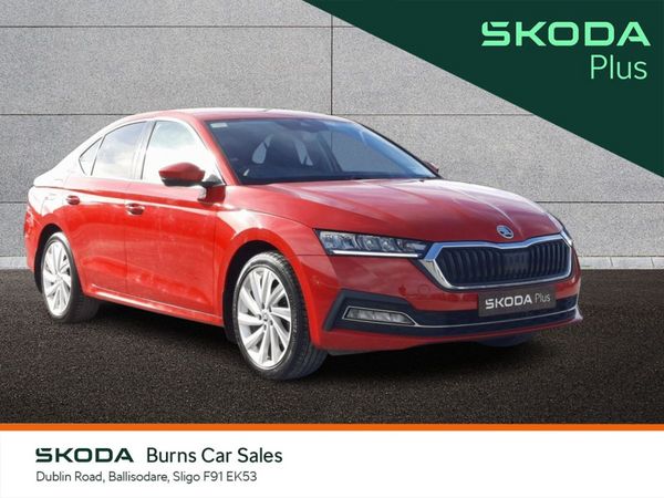 Skoda Octavia Saloon, Diesel, 2024, Red