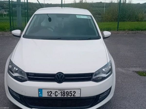 Volkswagen Polo Hatchback, Petrol, 2012, White