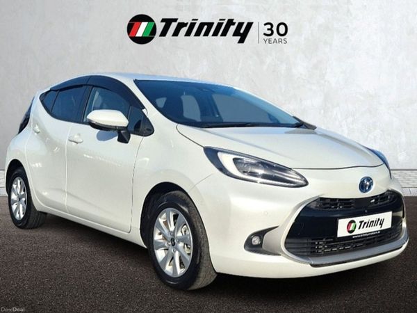 Toyota Aqua Hatchback, Petrol Hybrid, 2023, White