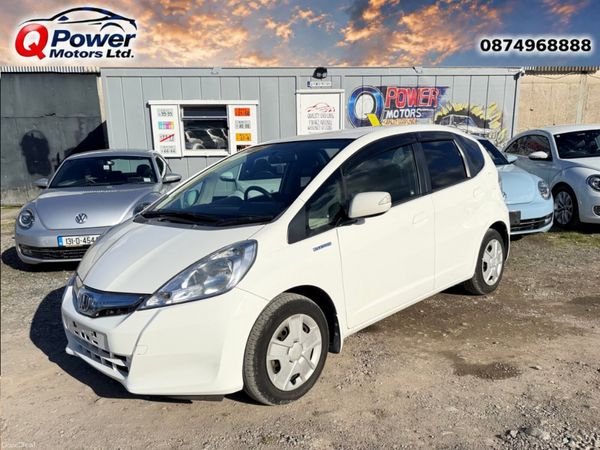Honda Fit Hatchback, Petrol Hybrid, 2013, White