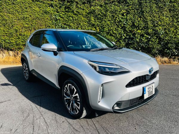 Toyota Yaris Cross Hatchback, Petrol Hybrid, 2022, Silver