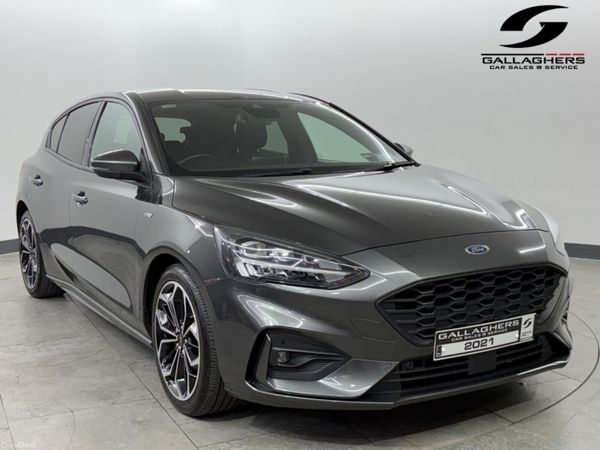 Ford Focus Hatchback, Petrol, 2021, Grey