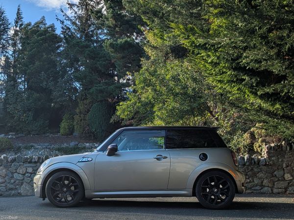 Mini Cooper Hatchback, Petrol, 2009, Gold