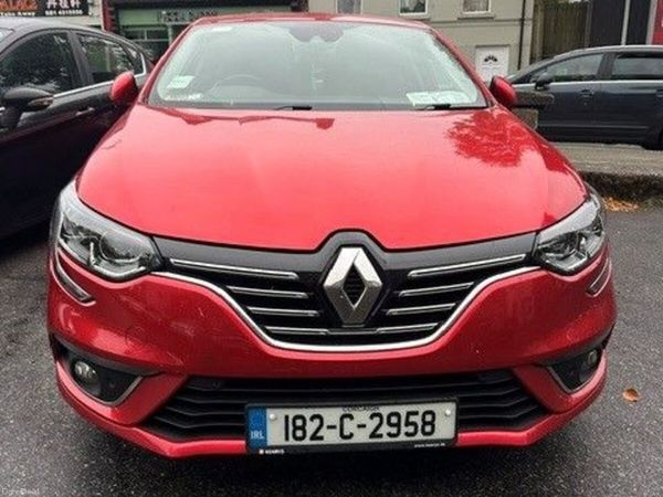 Renault Megane Hatchback, Petrol, 2018, Red