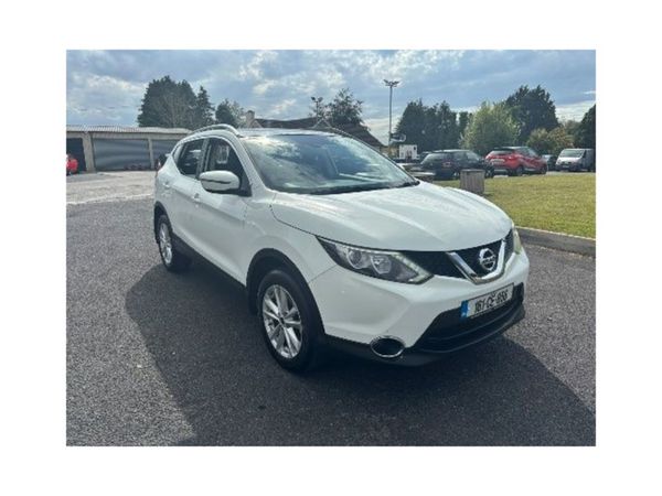 Nissan Qashqai MPV, Petrol, 2016, White