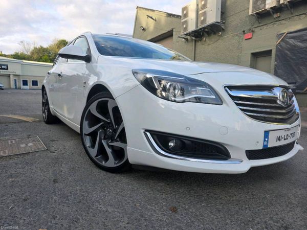Vauxhall Insignia Estate, Diesel, 2014, White