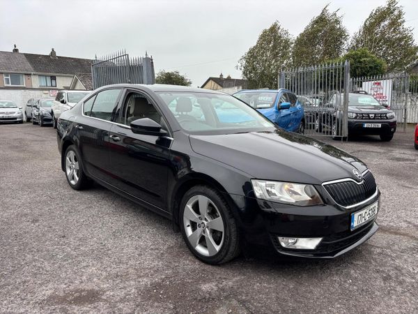 Skoda Octavia Saloon, Diesel, 2017, Black