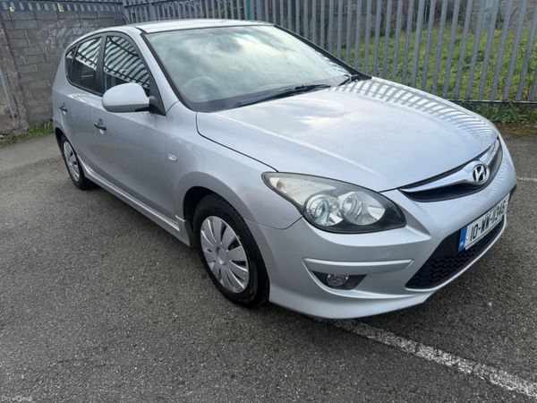 Hyundai i30 Hatchback, Diesel, 2010, Silver