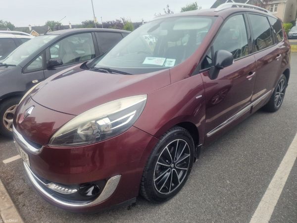 Renault Grand Scenic MPV, Diesel, 2013, Red