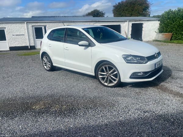 Volkswagen Polo Hatchback, Diesel, 2015, White