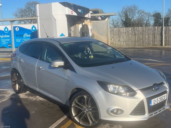 Ford Focus Hatchback, Diesel, 2012, Silver