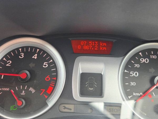 Renault Clio Hatchback, Ethanol Petrol, 2010, Gold