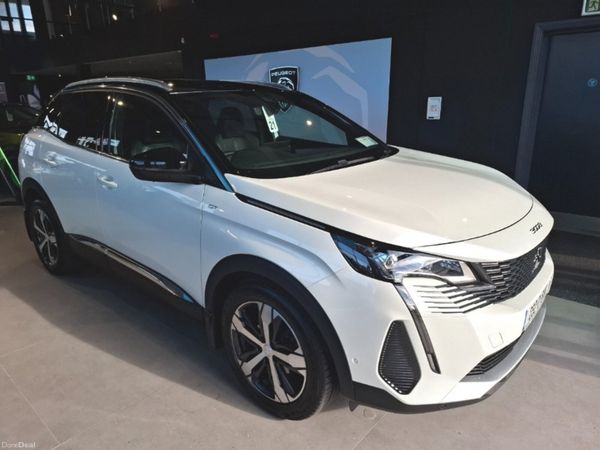 Peugeot 3008 MPV, Diesel, 2023, White