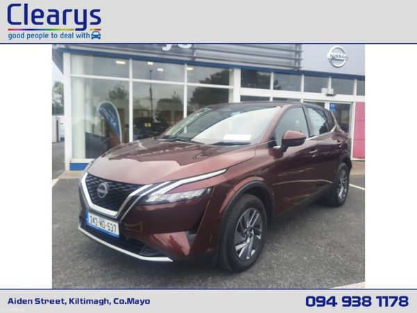 Nissan Qashqai MPV, Petrol, 2024, Red