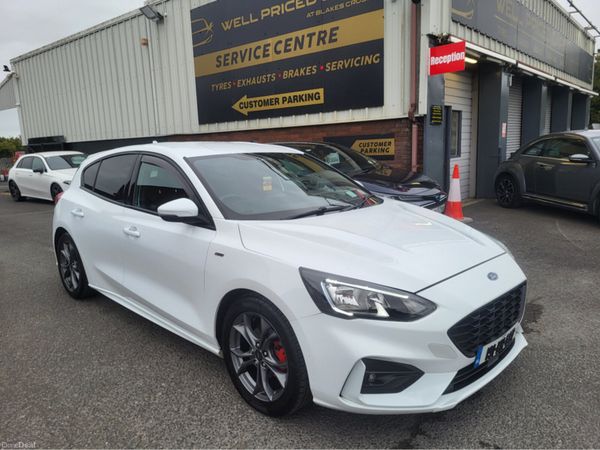 Ford Focus Hatchback, Petrol, 2019, White
