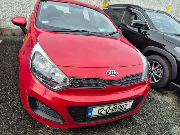 Kia Rio Hatchback, Petrol, 2012, Red