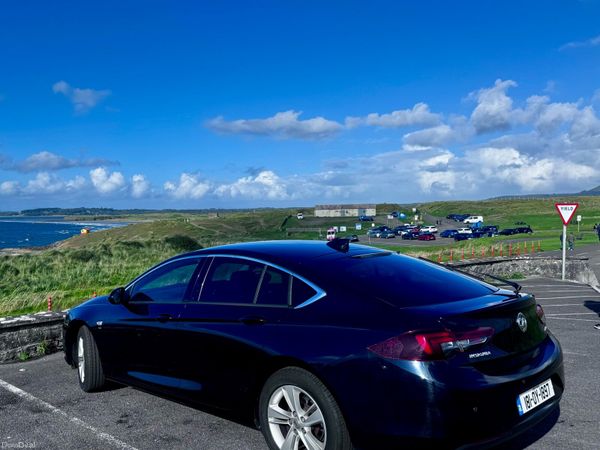 Vauxhall Insignia Hatchback, Petrol, 2018, Blue