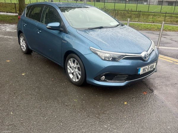 Toyota Auris MPV, Petrol Hybrid, 2016, Blue