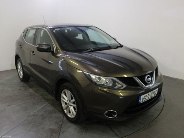 Nissan Qashqai Hatchback, Diesel, 2014, Brown