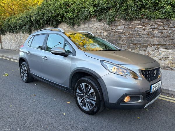 Peugeot 2008 Hatchback, Petrol, 2018, Grey