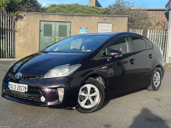 Toyota Prius Hatchback, Petrol Hybrid, 2013, Brown