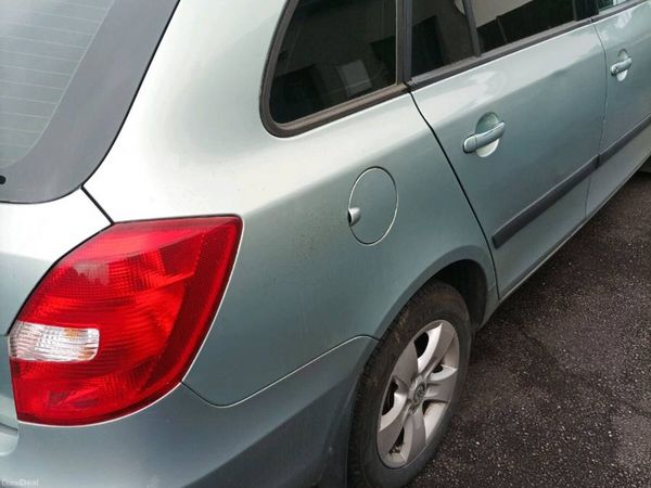 Skoda Fabia Estate/Jeep, Petrol, 2010, Green
