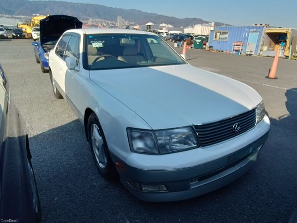 Toyota Celsior Saloon, Petrol, 1996, White