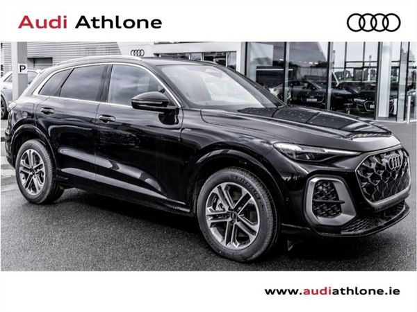 Audi Q5 SUV, Petrol Plug-in Hybrid, 2027, Black