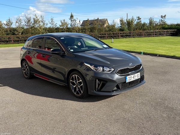 Kia Ceed Hatchback, Diesel, 2022, Grey