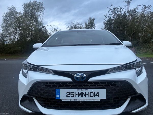 Toyota Corolla Hatchback, Petrol Hybrid, 2025, White