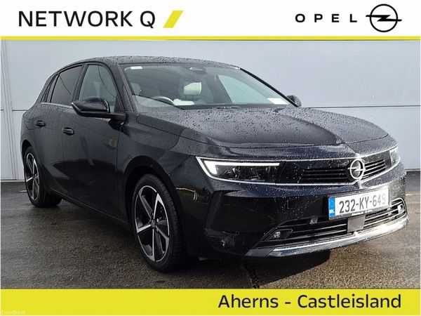 Opel Astra Hatchback, Petrol, 2023, Black