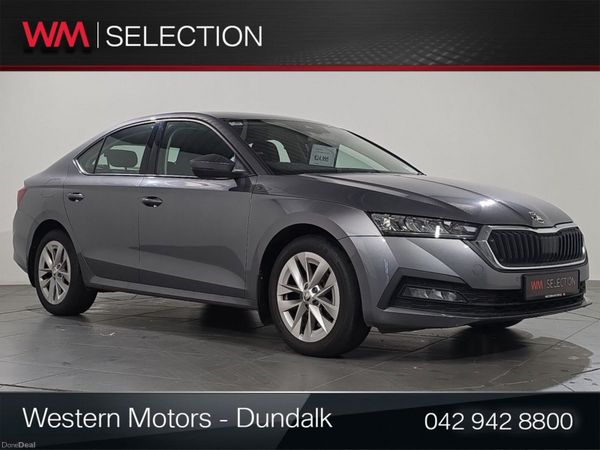 Skoda Octavia Saloon, Petrol, 2023, Grey