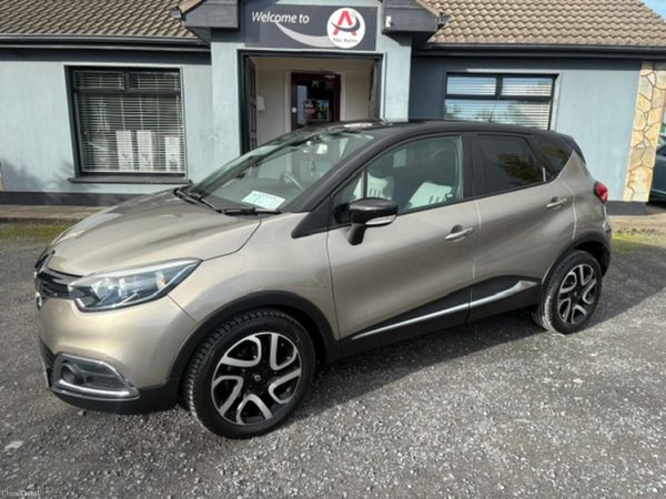 Renault Captur Hatchback, Petrol, 2016, Gold