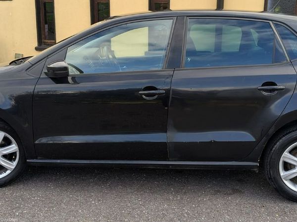 Volkswagen Polo Hatchback, Petrol, 2012, Black