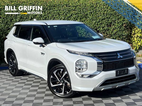 Mitsubishi Outlander SUV, Petrol Hybrid, 2022, White