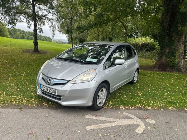 Honda Fit Hatchback, Petrol Hybrid, 2013, Silver