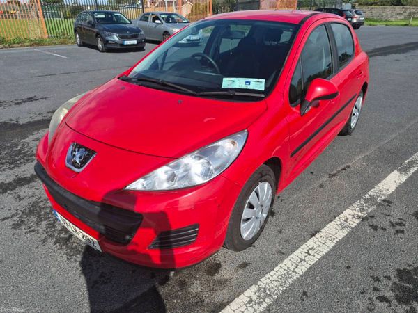 Peugeot 207 Hatchback, Diesel, 2009, Red