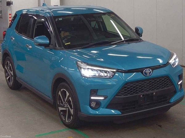 Toyota Raize SUV, Petrol Hybrid, 2022, Blue