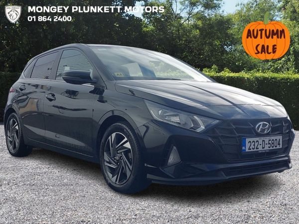 Hyundai i20 Hatchback, Petrol, 2023, Black