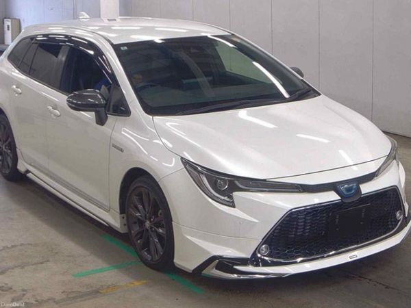 Toyota Corolla Estate, Petrol Hybrid, 2020, White