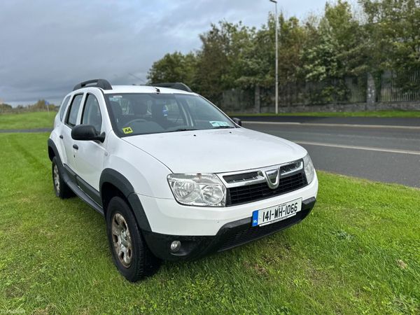 Dacia Duster SUV, Diesel, 2014, White