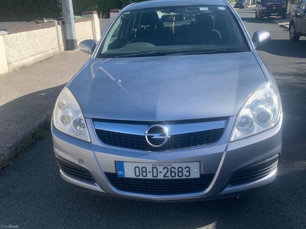 Opel Vectra Saloon, Petrol, 2008, Silver