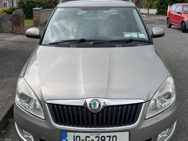 Skoda Fabia Estate/Jeep, Petrol, 2010, Beige