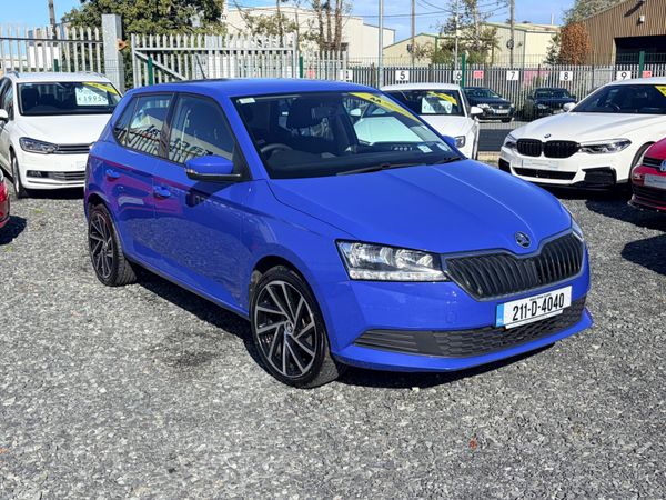 Skoda Fabia Hatchback, Petrol, 2021, Blue