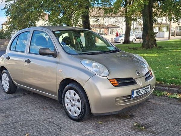 Nissan Micra Hatchback, Petrol, 2003, Gold