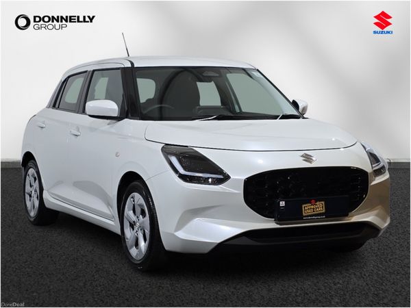 Suzuki Swift Hatchback, Petrol, 2025, White